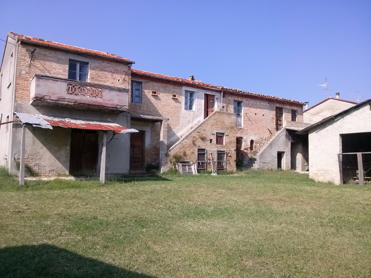 Casa colonica in vendita a Sant'Egidio alla Vibrata