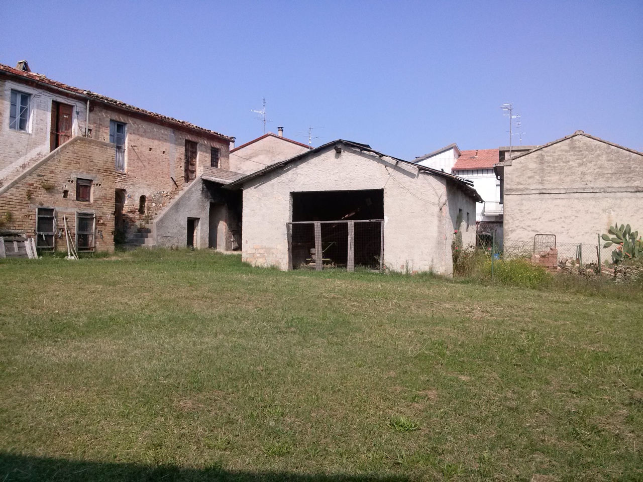 Casa colonica in vendita a Sant'Egidio alla Vibrata
