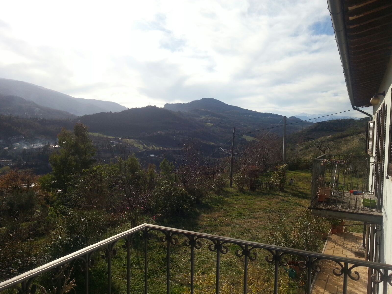 Casa indipendente in vendita a Ascoli Piceno, Monterocco