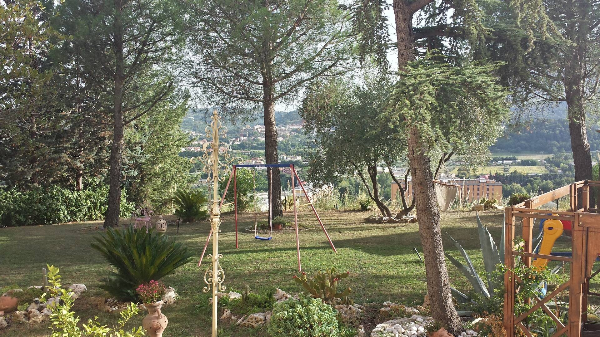 Villa in vendita a Ascoli Piceno, Monticelli Alto