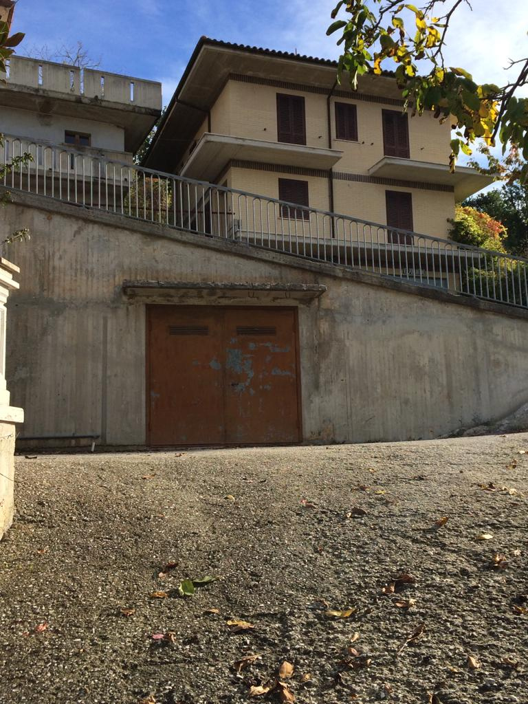 Casa indipendente in vendita a Valle Castellana, San Vito
