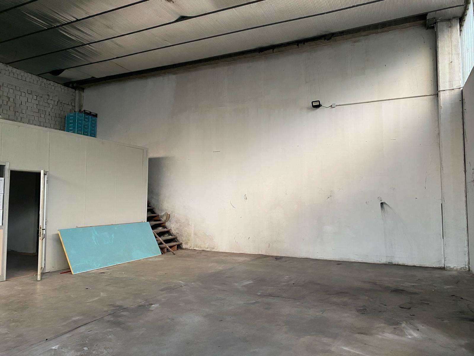 Capannone in vendita a Ascoli Piceno, Zona Castagneti