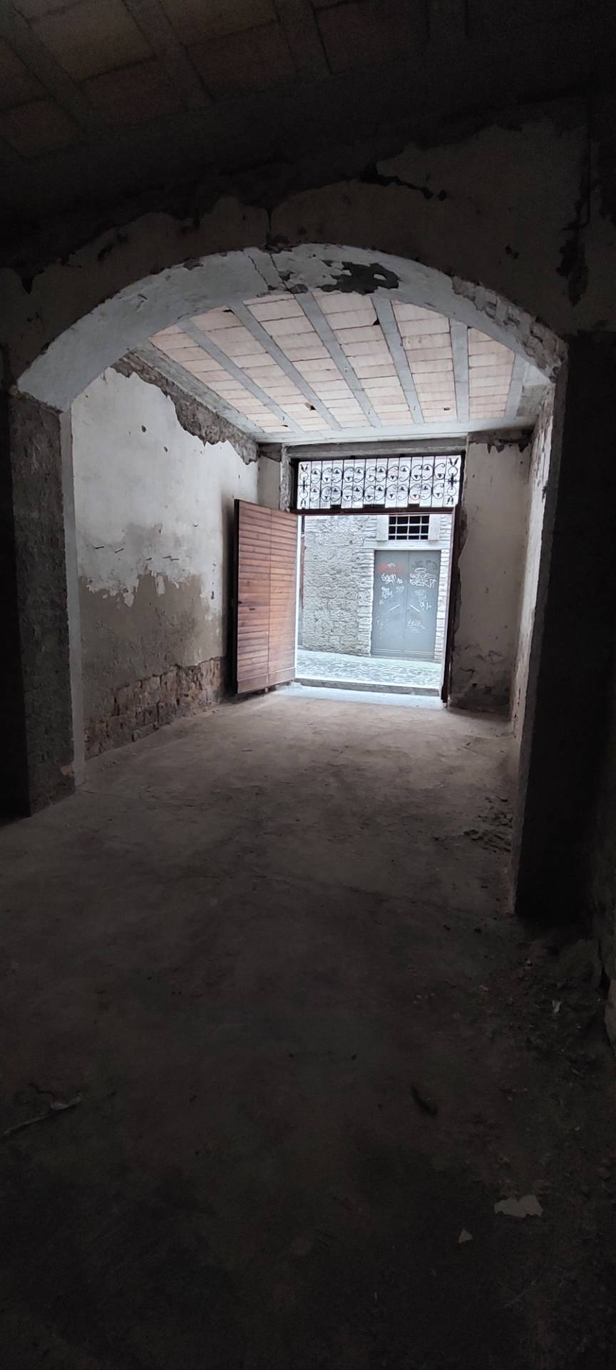 Fondo / negozio in vendita a Ascoli Piceno, Centro Storico