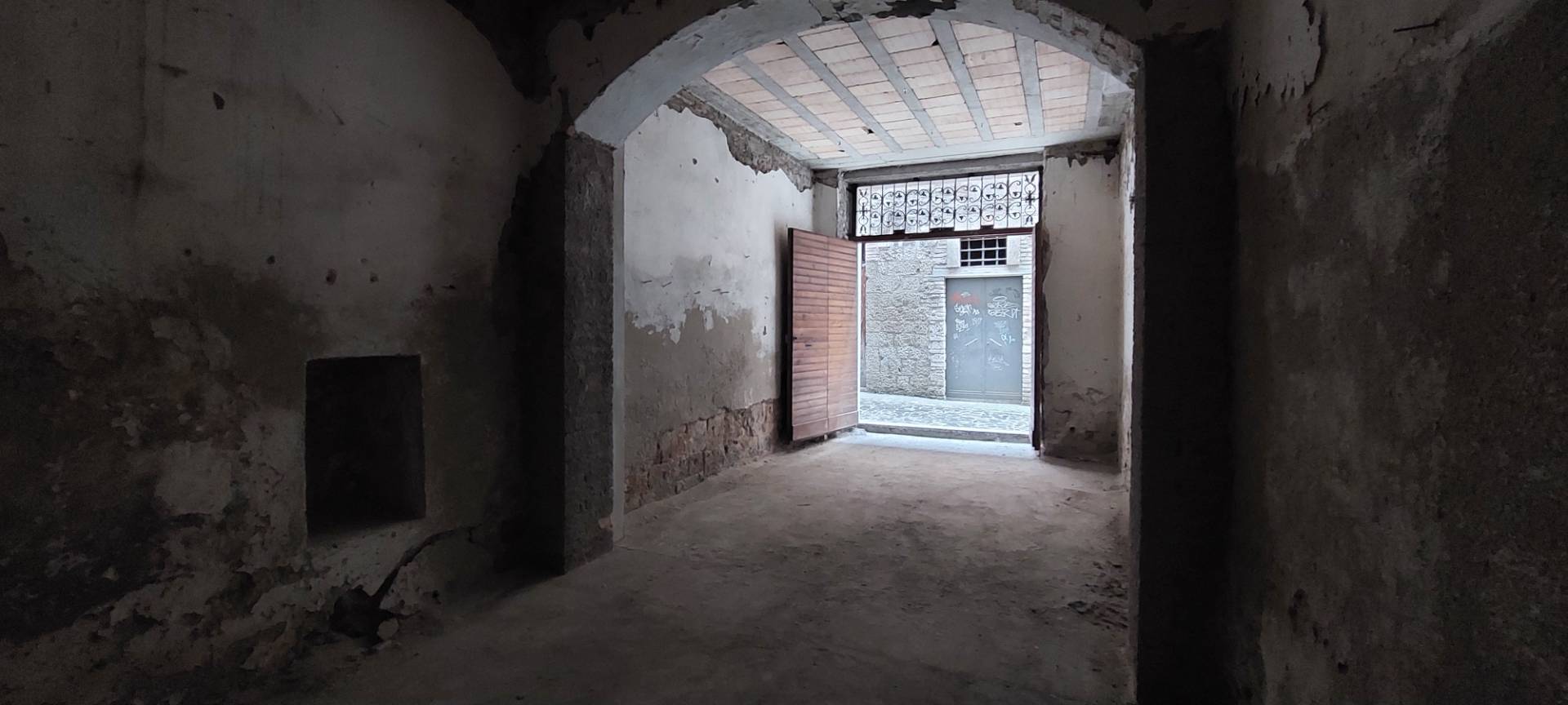 Fondo / negozio in vendita a Ascoli Piceno, Centro Storico