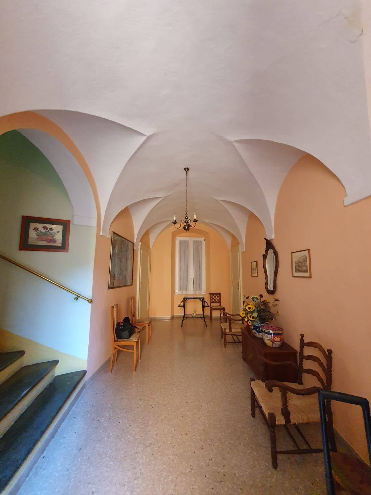 Palazzina / stabile in vendita a Montedinove