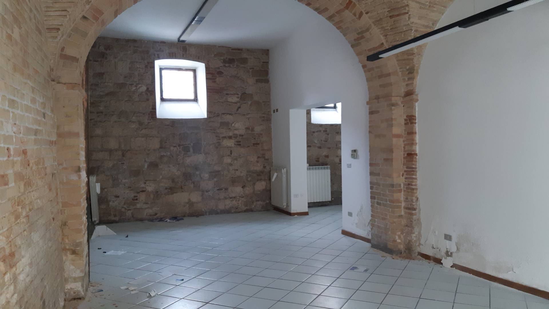 Studio/Ufficio in vendita a Ascoli Piceno, Centro Storico