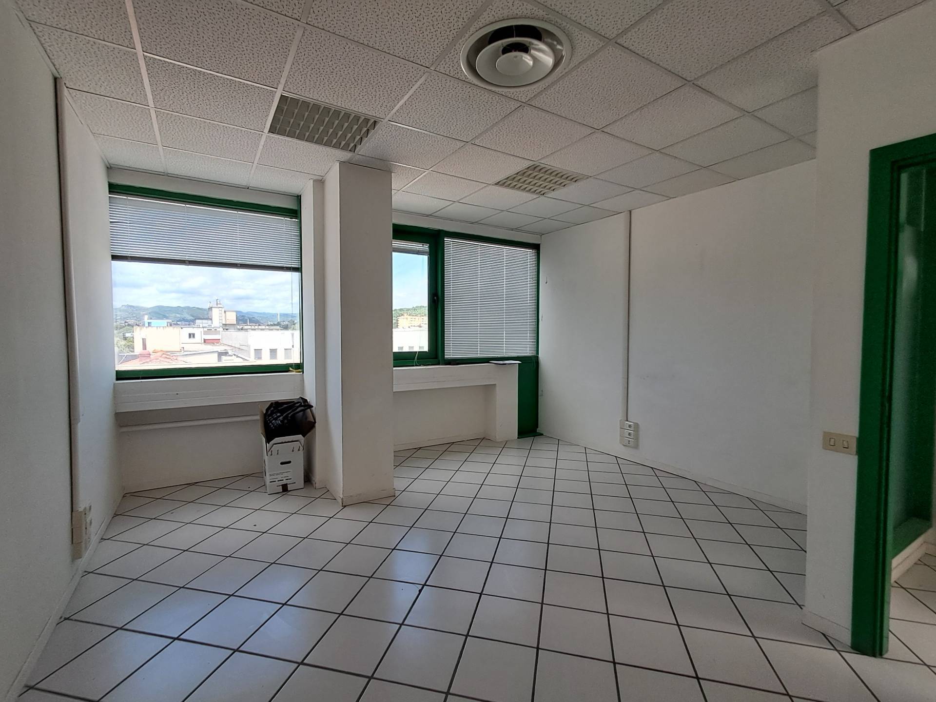 Studio/Ufficio in affitto a Ascoli Piceno, V.le del Commercio