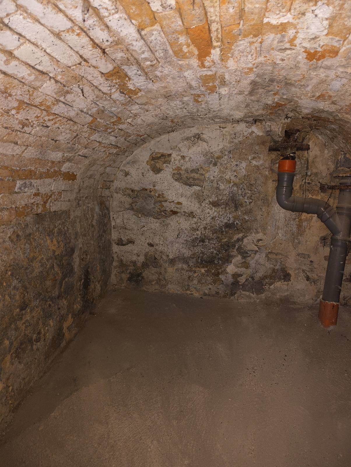 Box o garage in vendita a Ascoli Piceno, Centro Storico