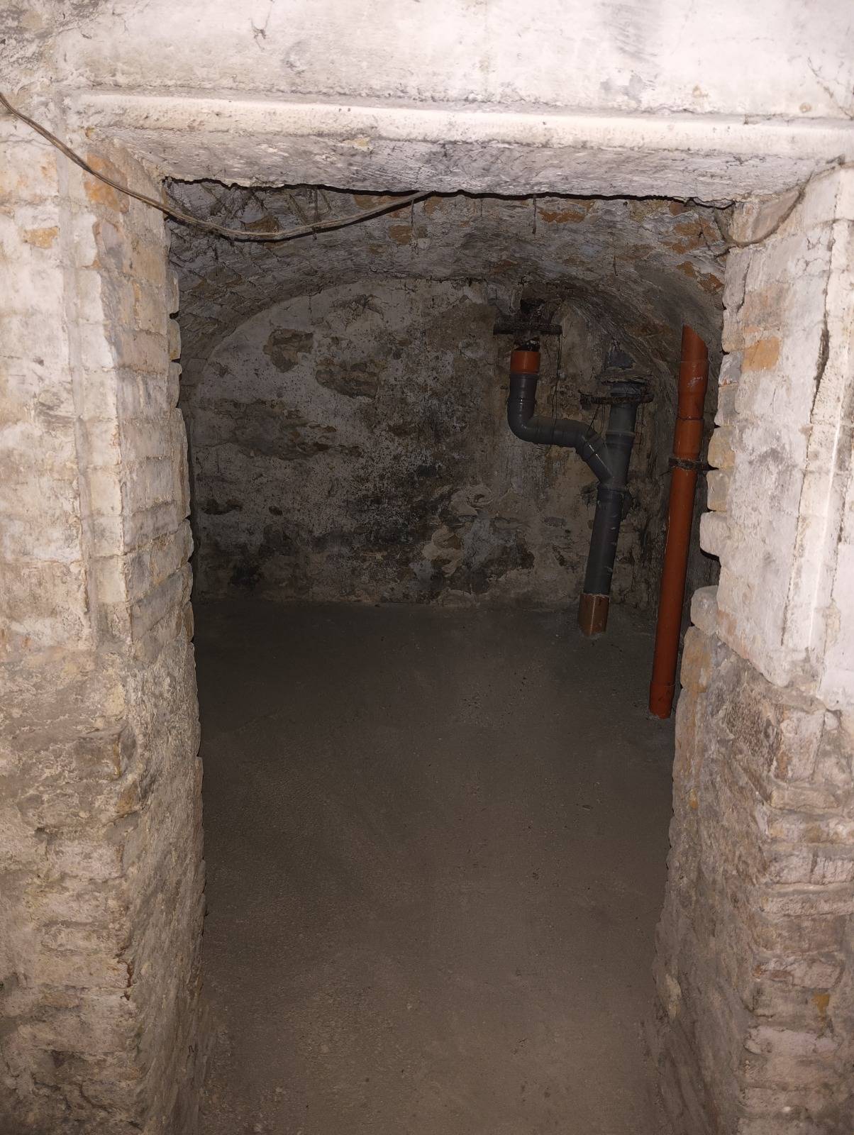 Box o garage in vendita a Ascoli Piceno, Centro Storico