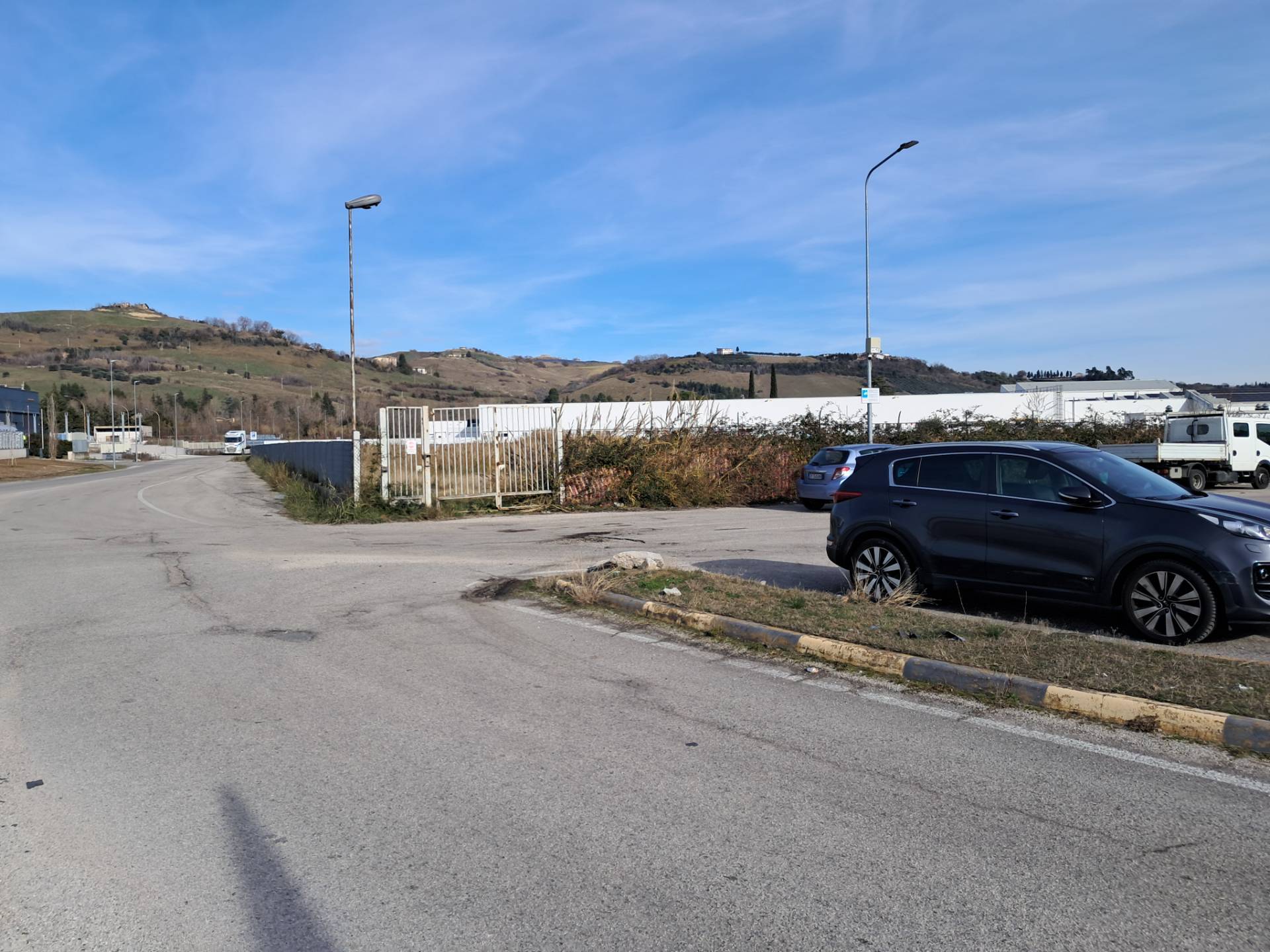 Terreno edificabile in vendita a Ascoli Piceno, Campolungo