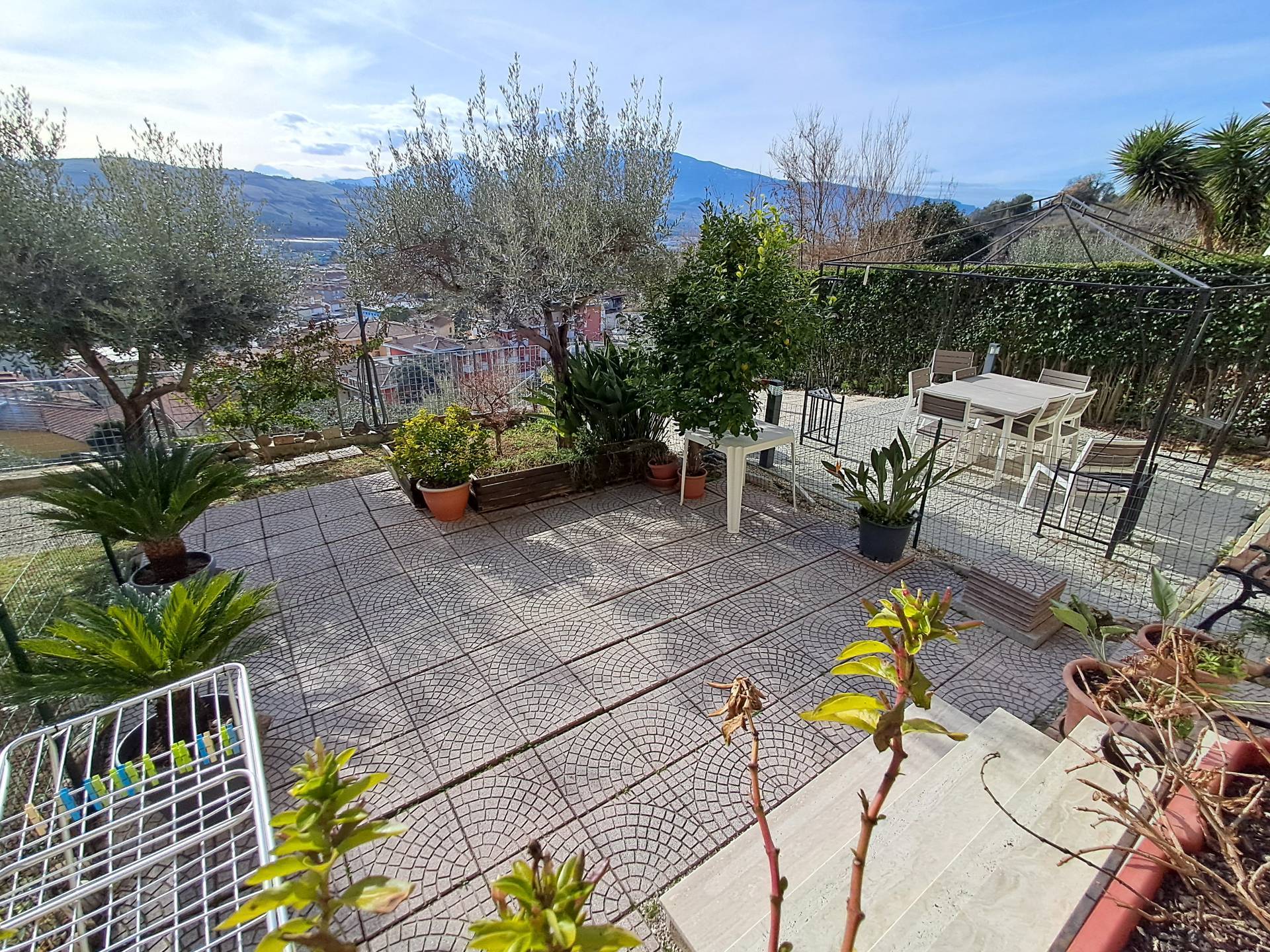 Villette a schiera in vendita a Castel di Lama, alta, collina