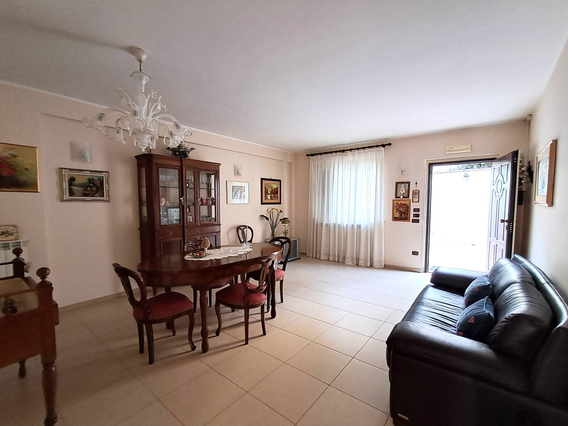 Villette a schiera in vendita a Castel di Lama, alta, collina