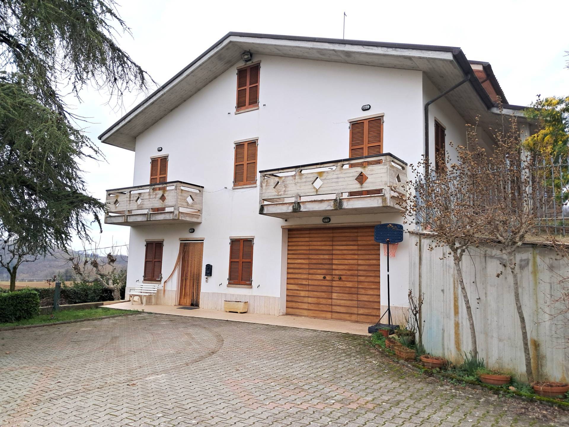 Villa in vendita a Rotella, Poggio Canoso