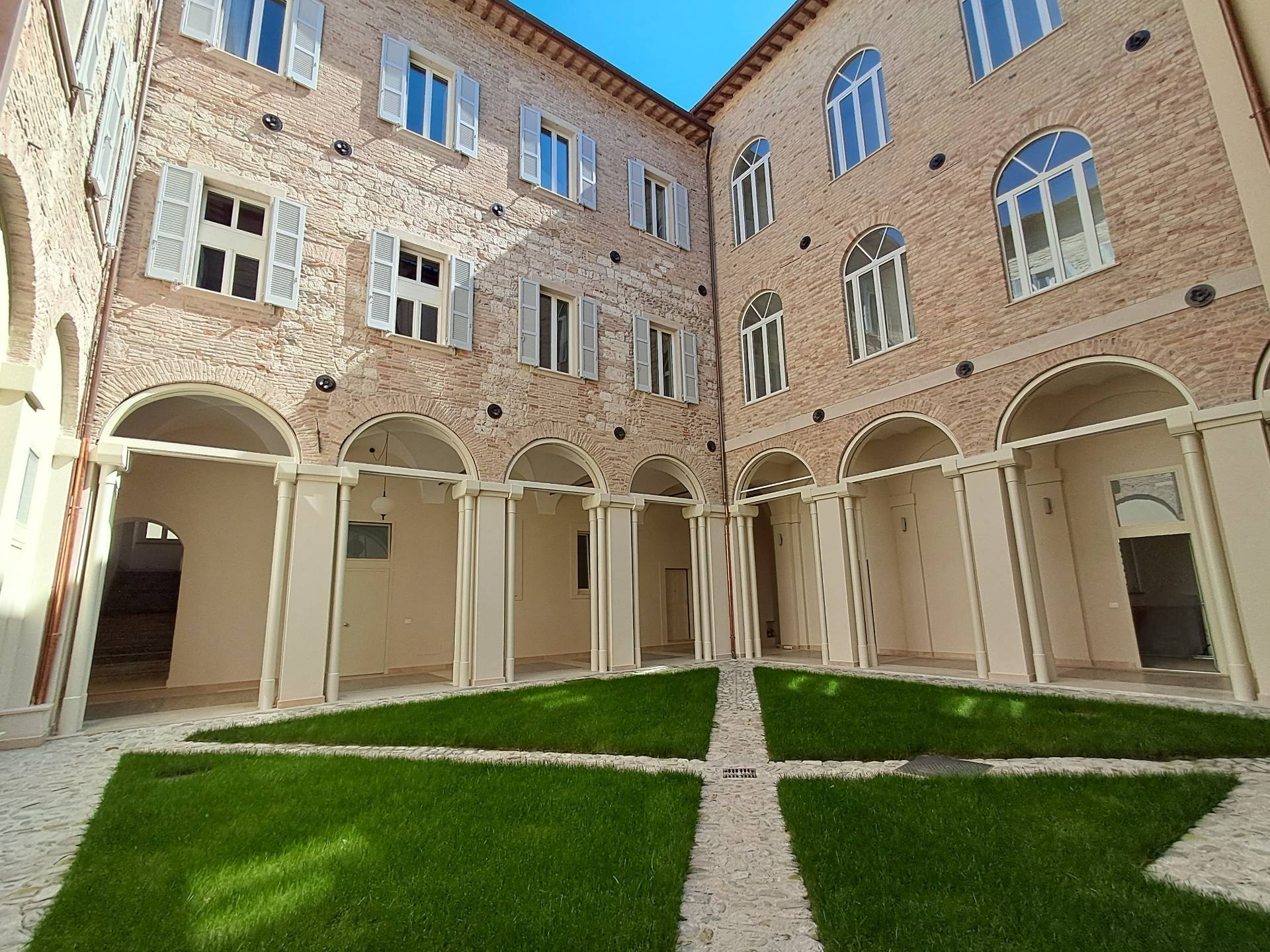 Appartamento in vendita a Ascoli Piceno, Centro Storico