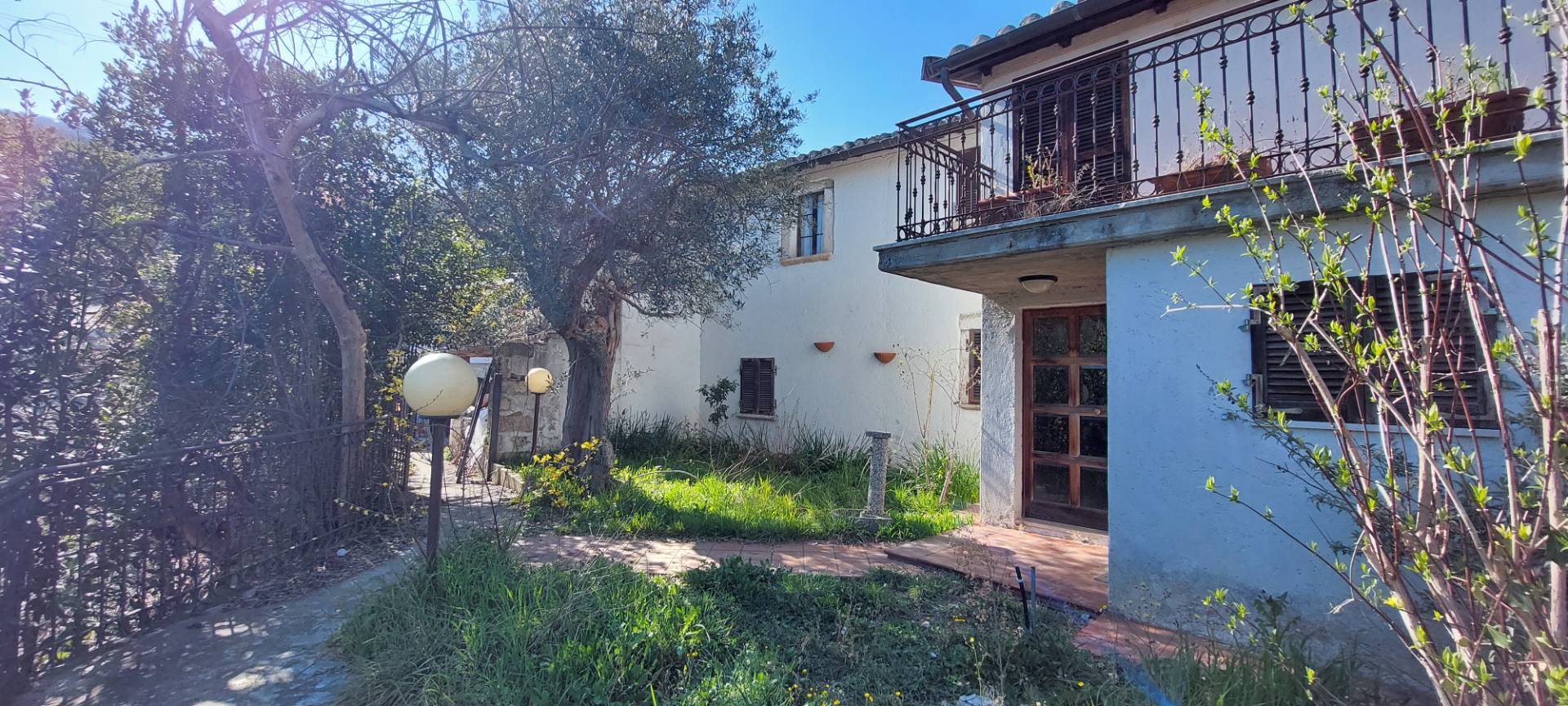 Casa colonica in vendita a Ascoli Piceno, Lisciano