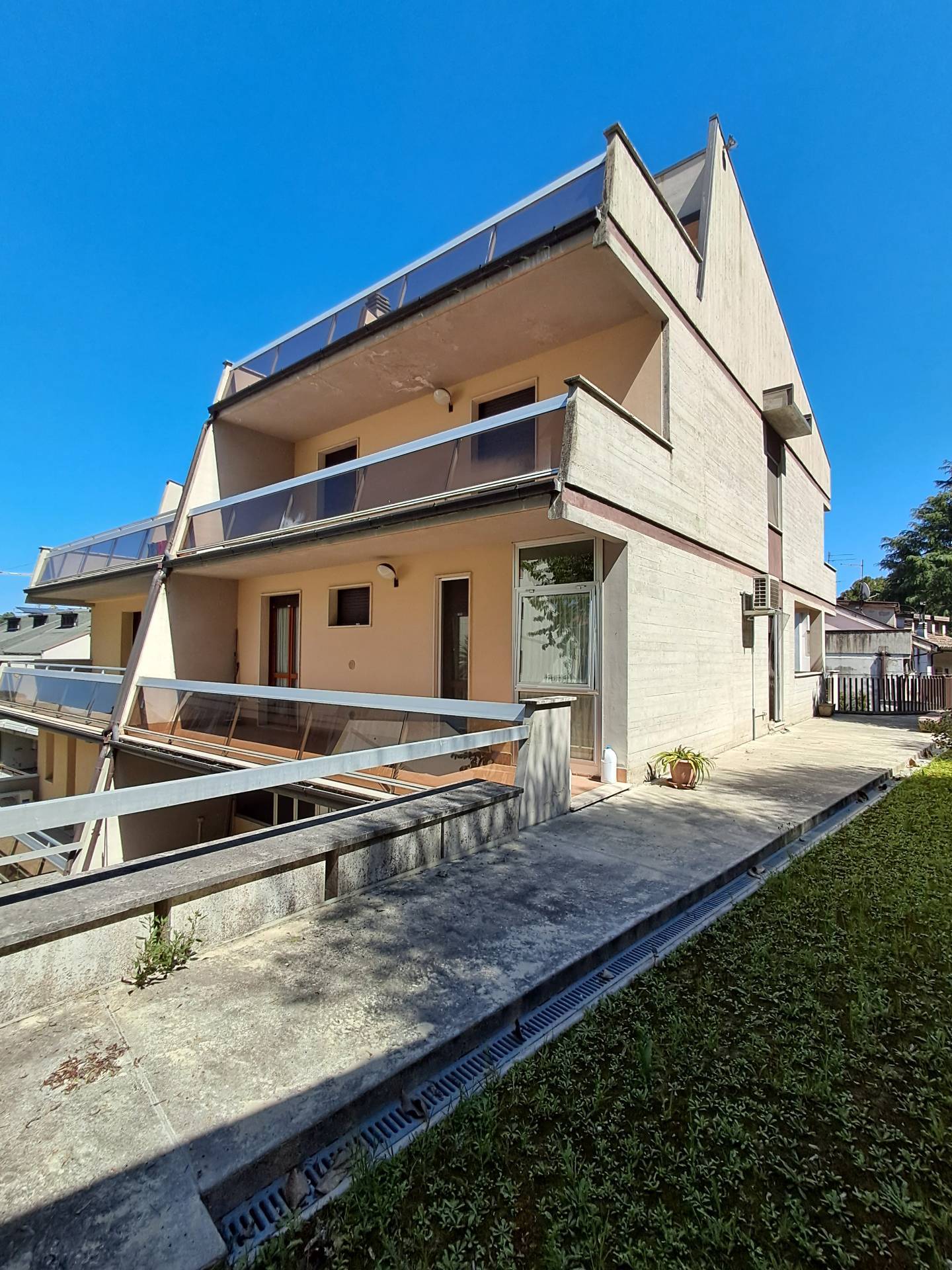 Villa in vendita a Ascoli Piceno