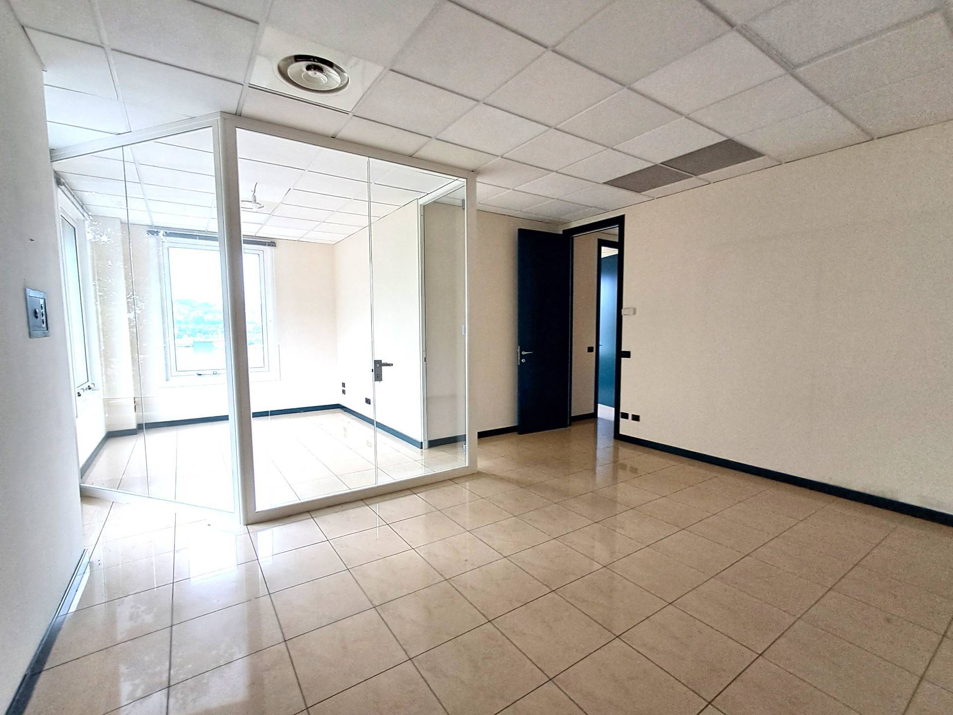 Studio/Ufficio in affitto a Ascoli Piceno, Lu Battente