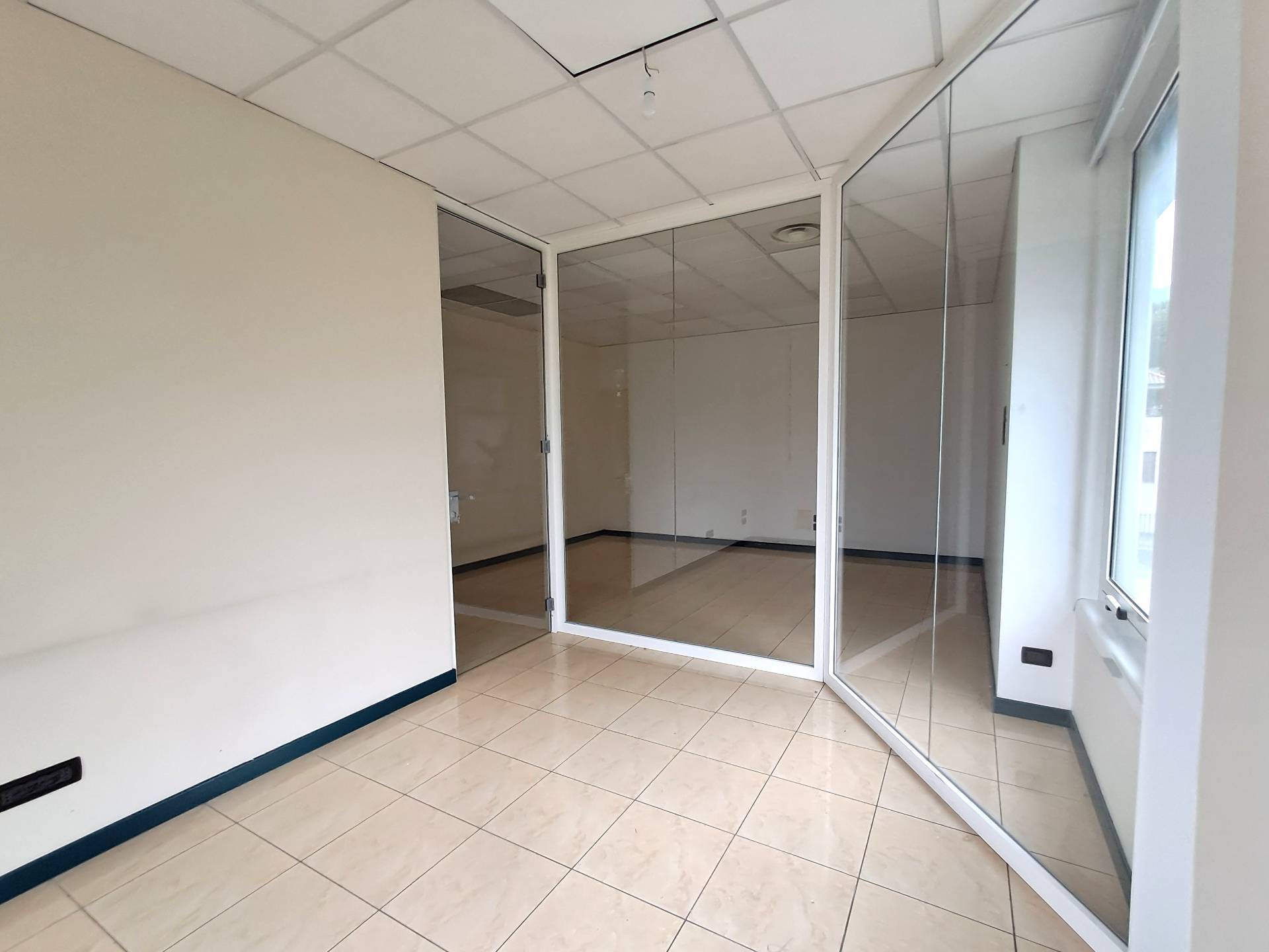 Studio/Ufficio in affitto a Ascoli Piceno, Lu Battente