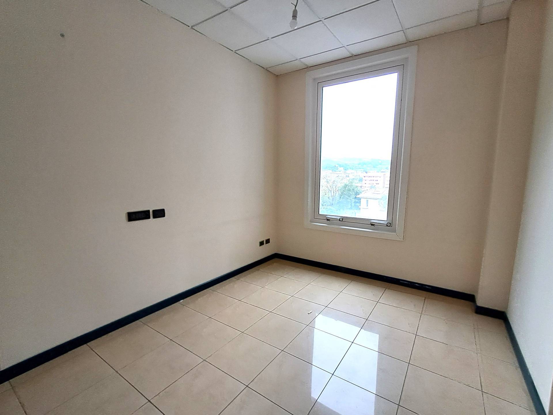 Studio/Ufficio in affitto a Ascoli Piceno, Lu Battente