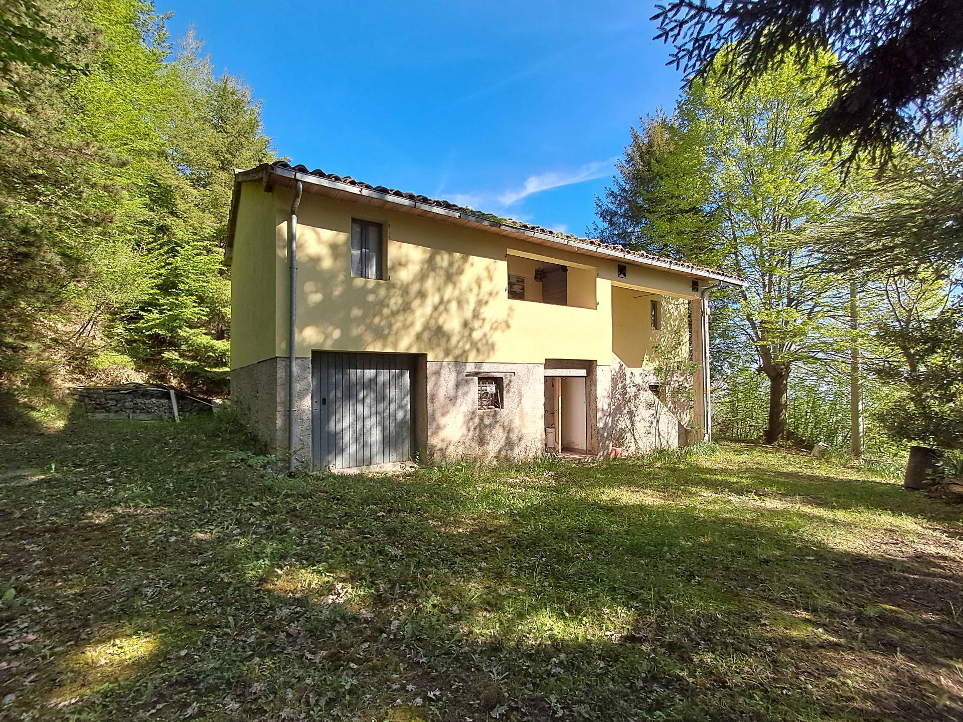 Casa colonica in vendita a Rotella, Capradosso