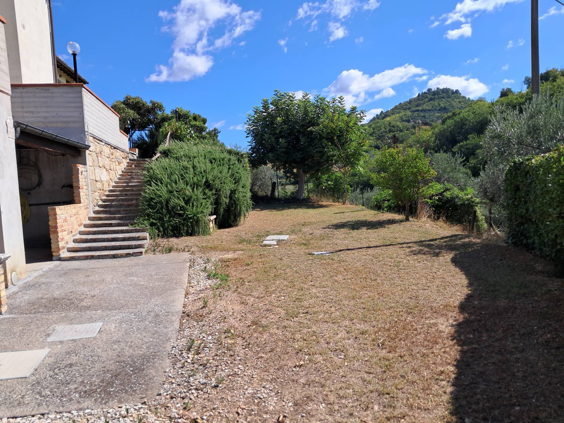 Casa colonica in vendita a Ascoli Piceno