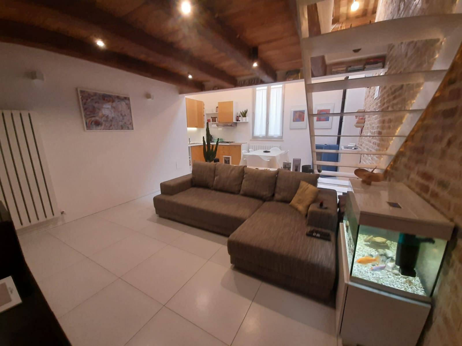 Appartamento con terrazzo a Ascoli Piceno - centro storico - 01