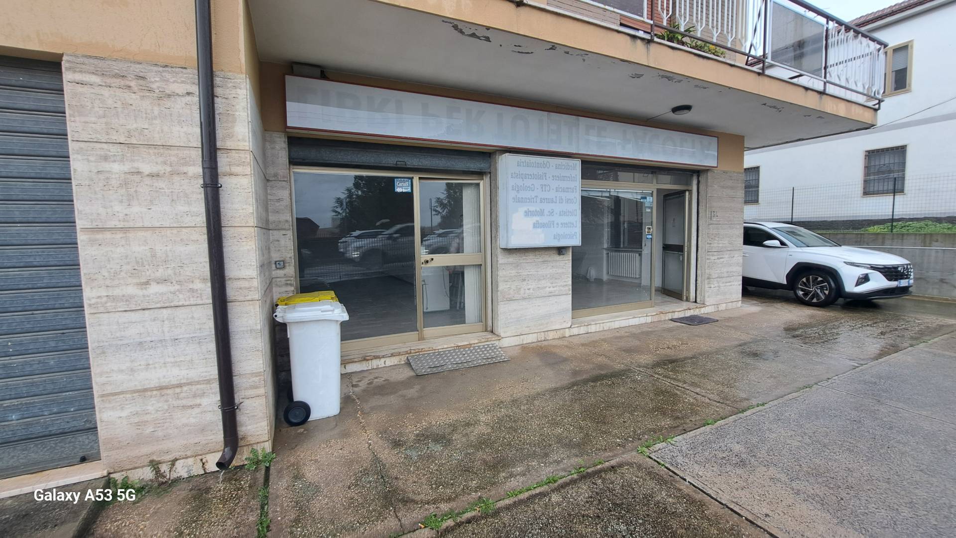 Locale commerciale in affitto a Chieti, Chieti Scalo