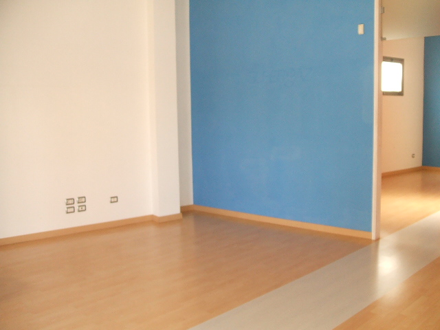 Fondo/negozio in affitto a Chieti, Chieti Scalo