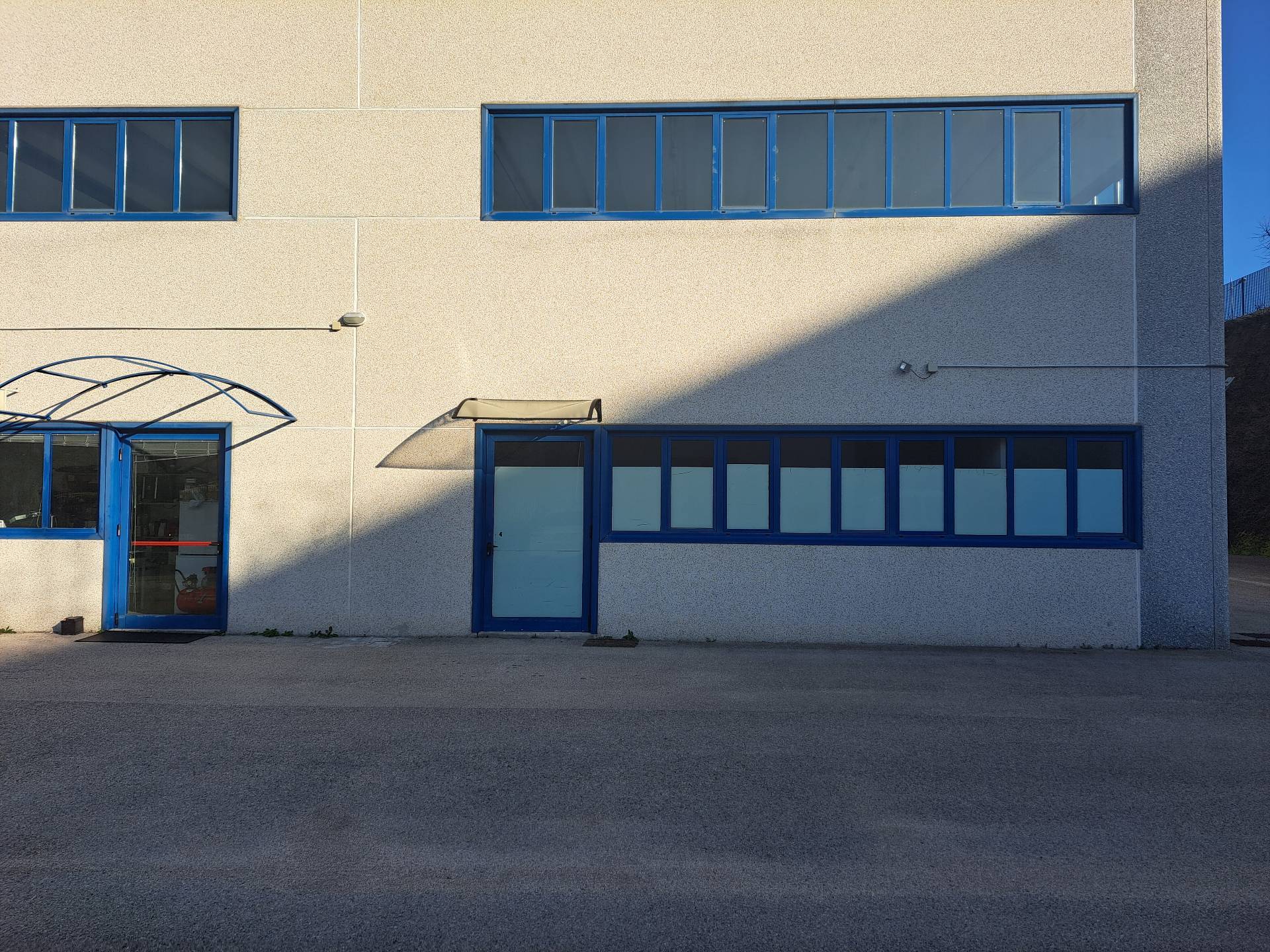 Locale commerciale in affitto a Chieti, Chieti periferia