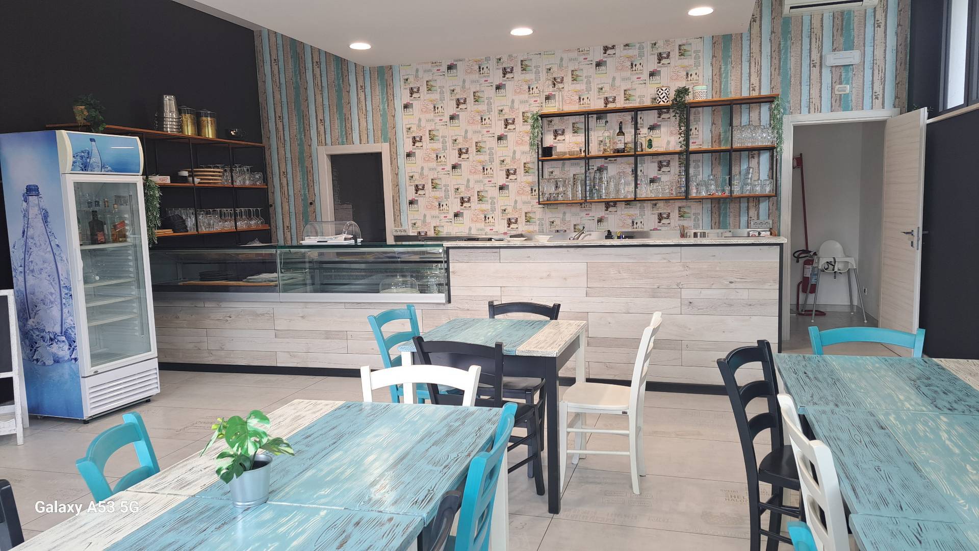 Locale commerciale in affitto a Alanno, Alanno Scalo