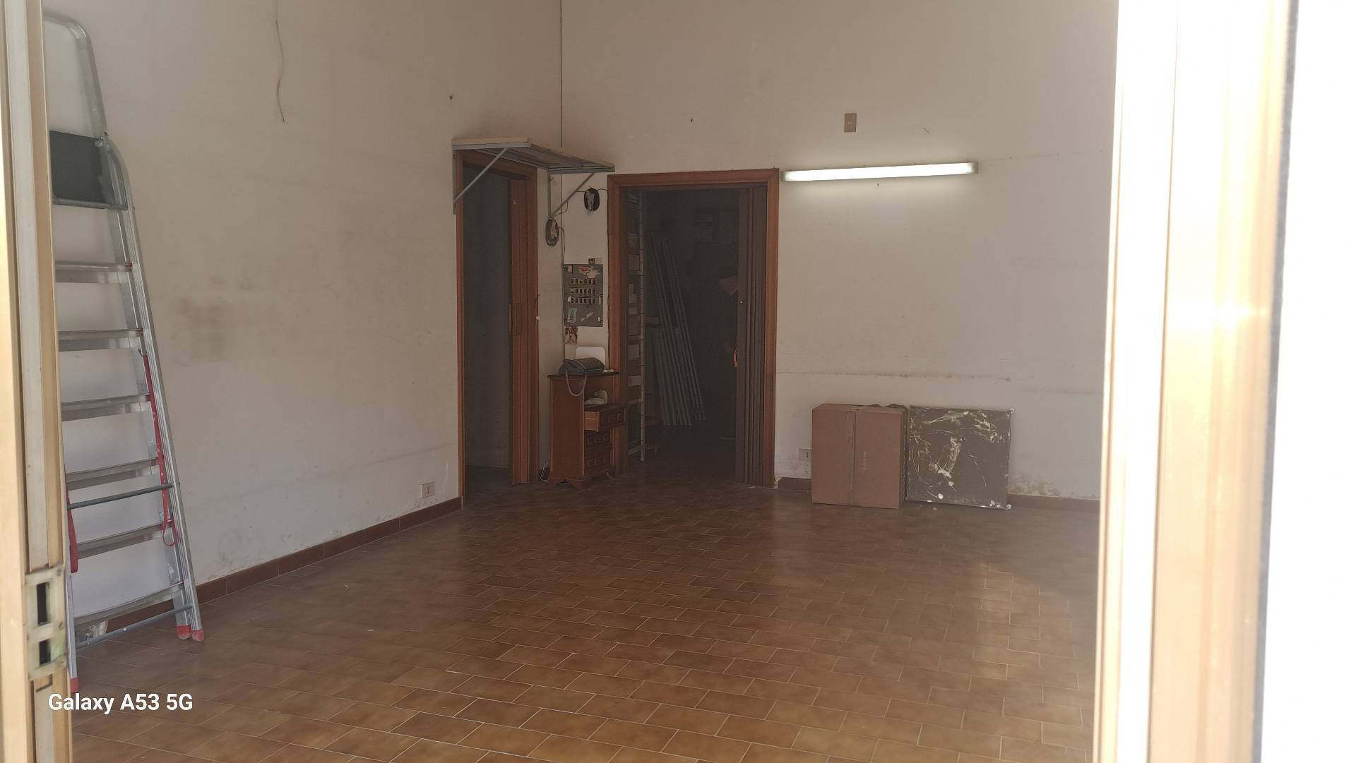 Locale commerciale in affitto a Chieti, Chieti Scalo