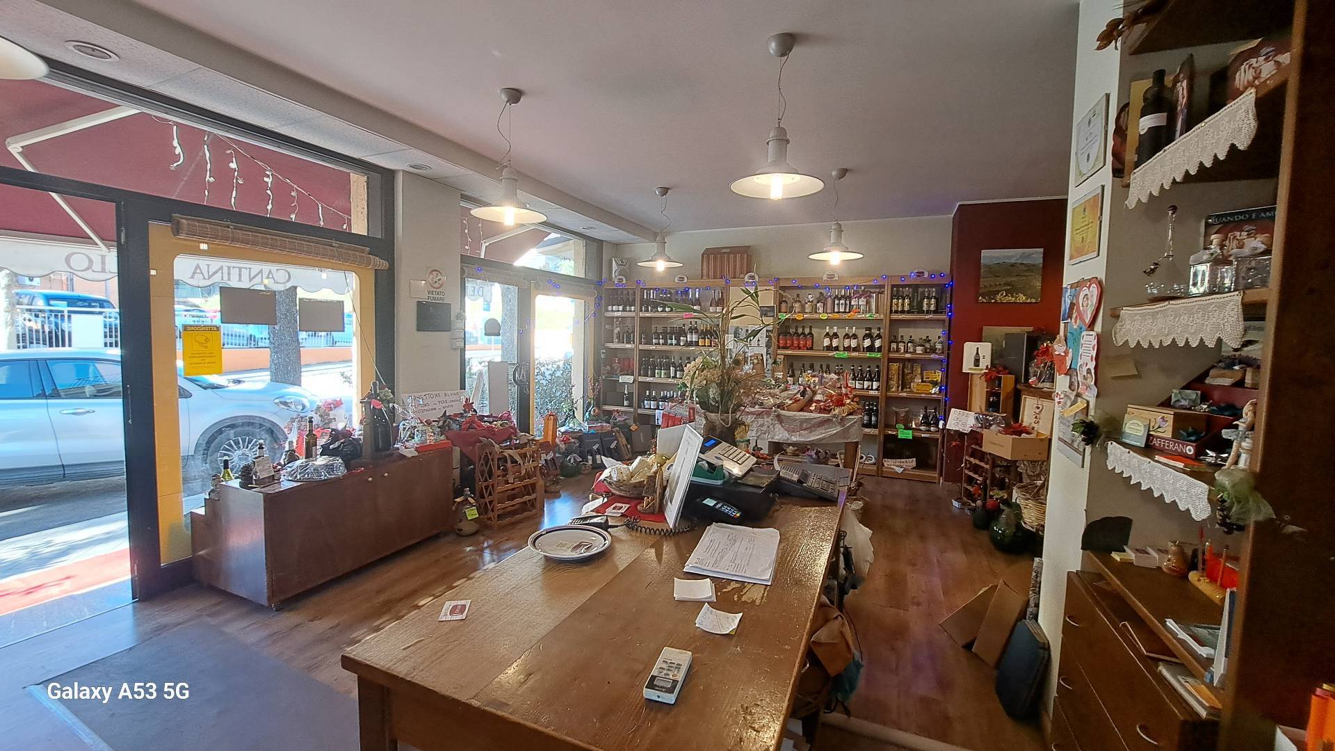 Locale commerciale in affitto a Chieti, Semicentro