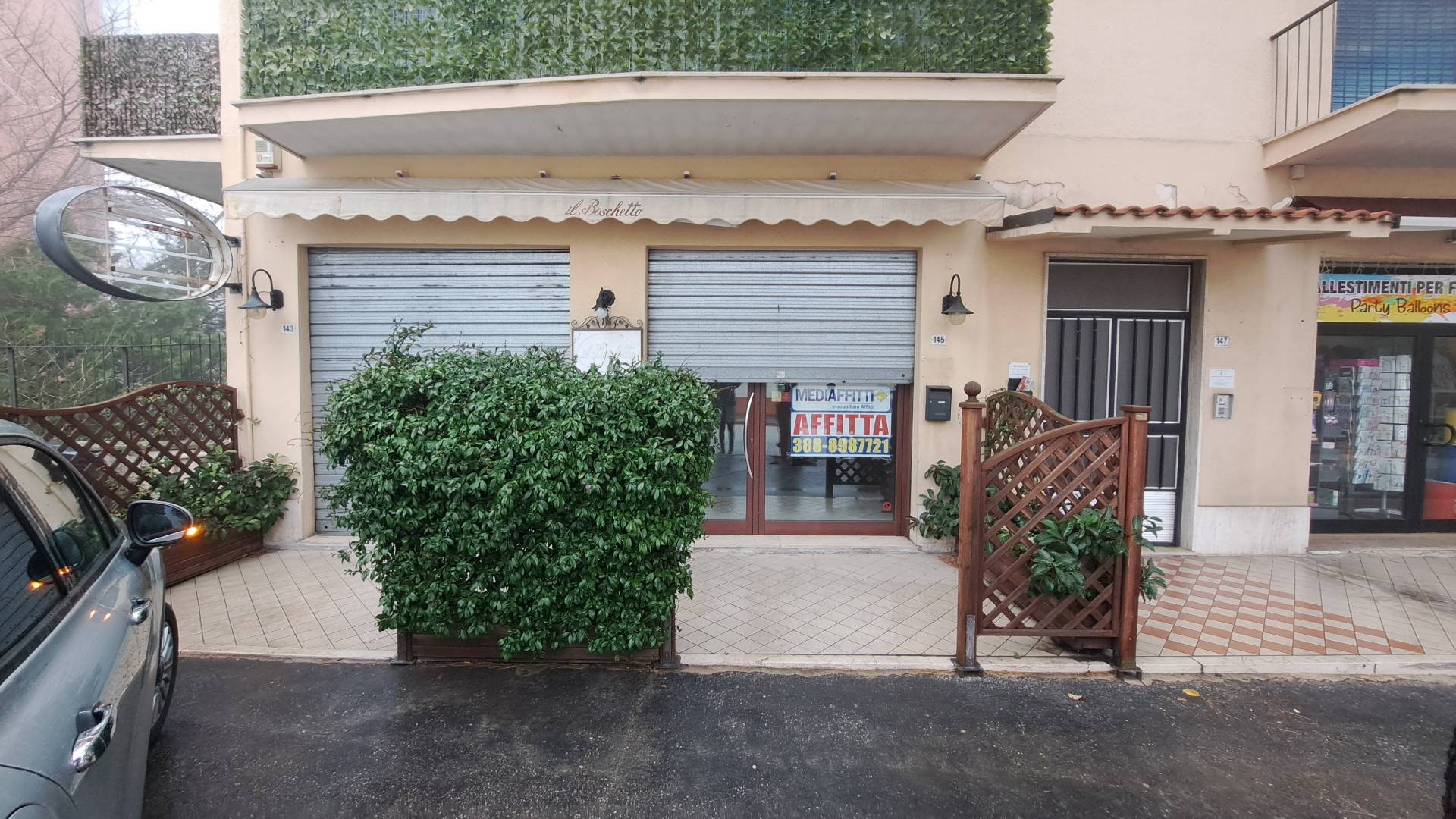 Locale commerciale in affitto a Chieti