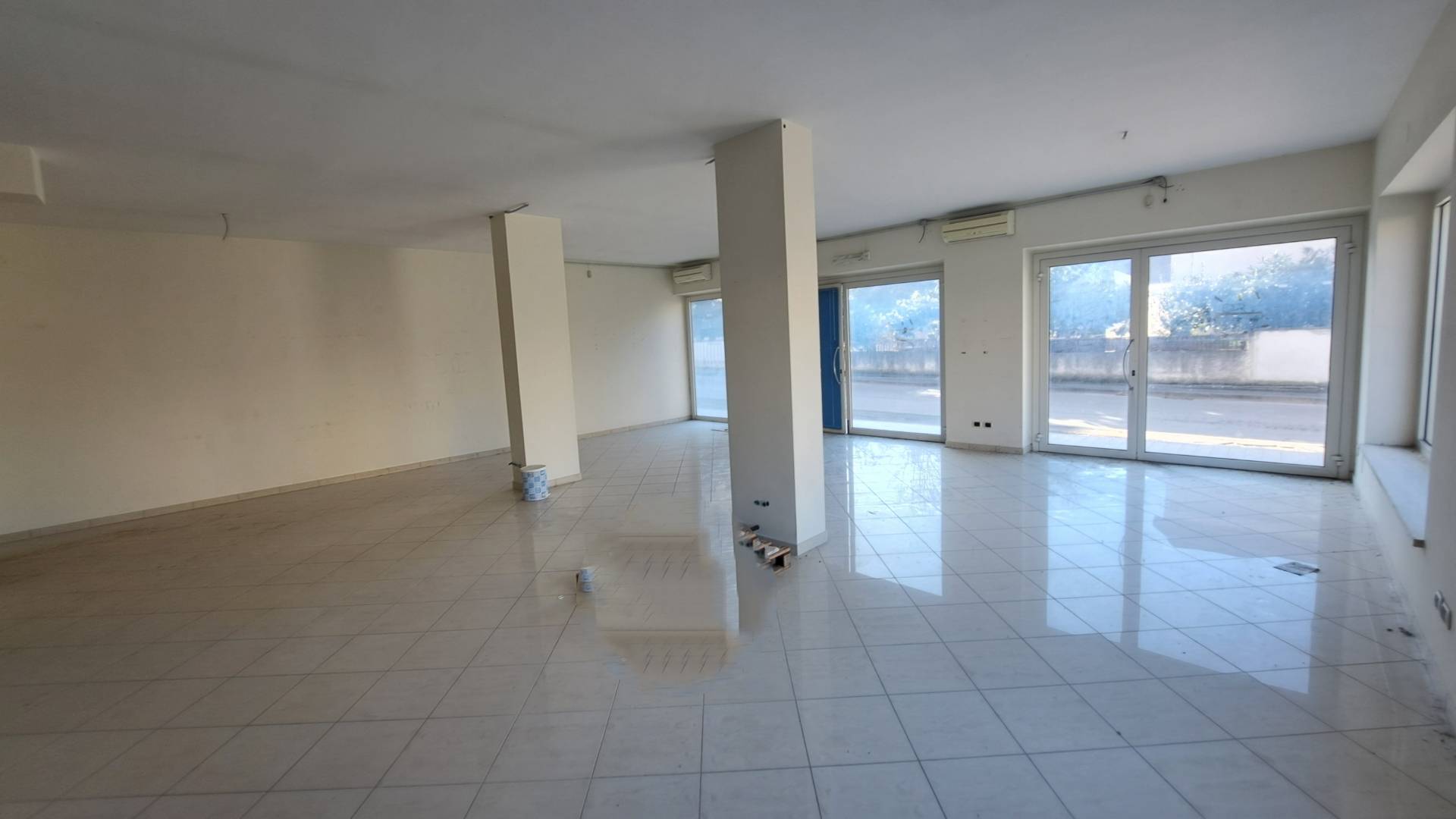 Locale commerciale in affitto a Chieti, Chieti Scalo