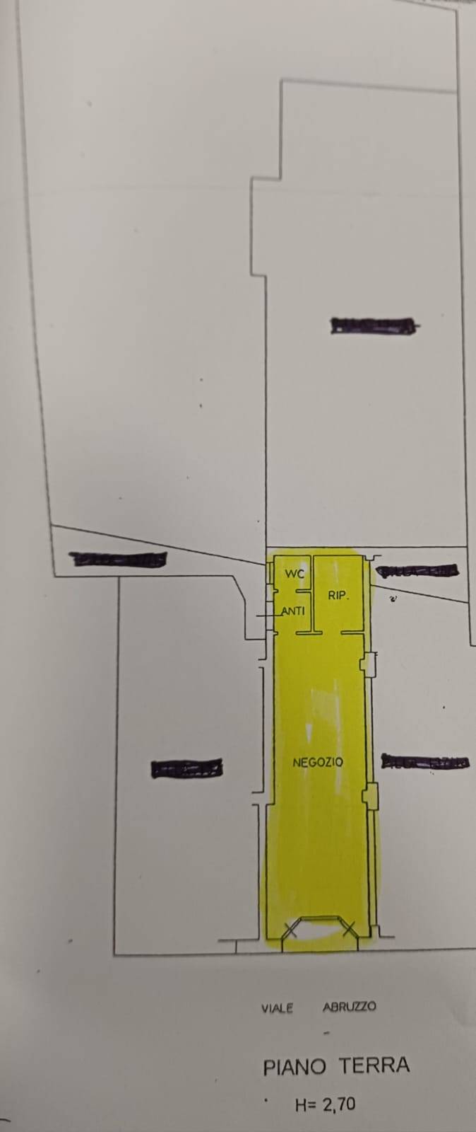 Locale commerciale in affitto a Chieti, Chieti Scalo