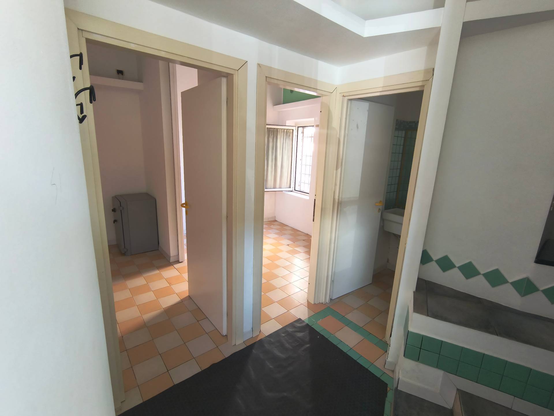 Locale commerciale in affitto a Chieti, Chieti Scalo