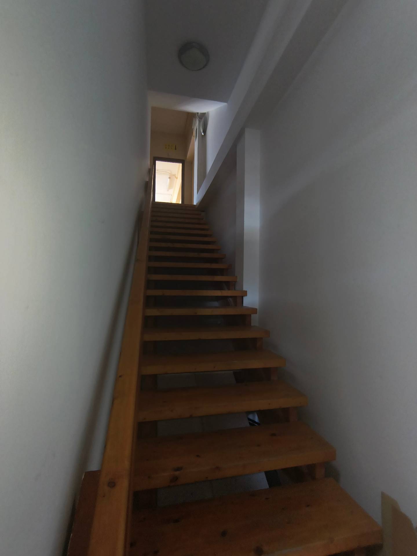 Locale commerciale in affitto a Chieti, Chieti Scalo