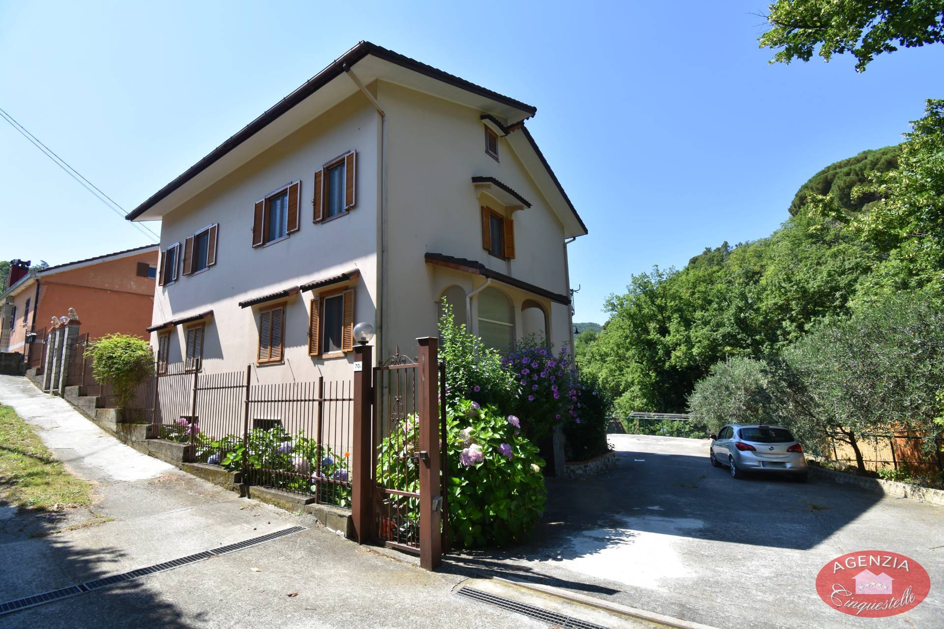 Villetta Bi-trifamiliare in vendita a Stella, San Martino