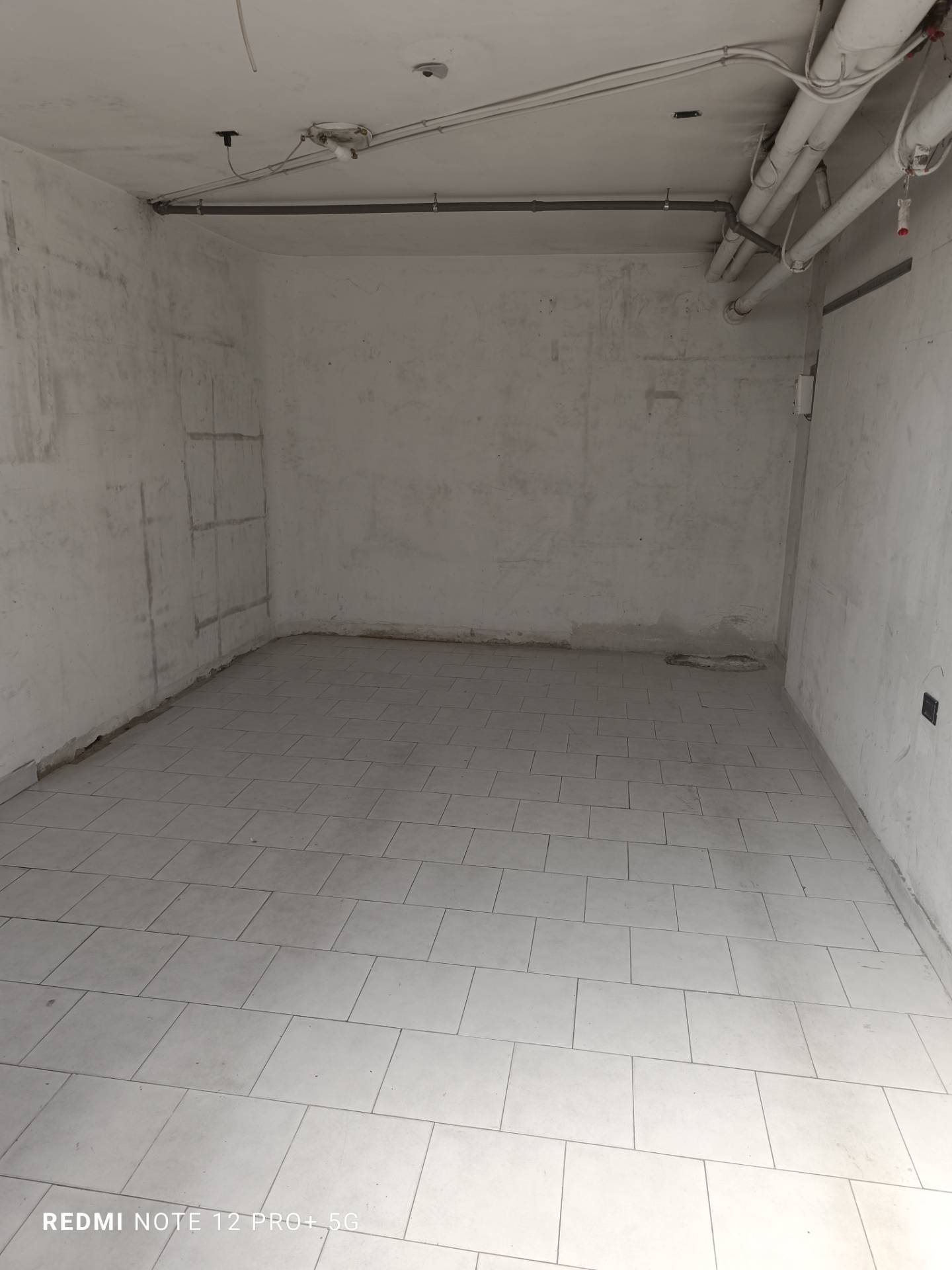 box in vendita a Cesano Boscone