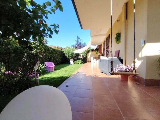 Villa in vendita, Massa marina di