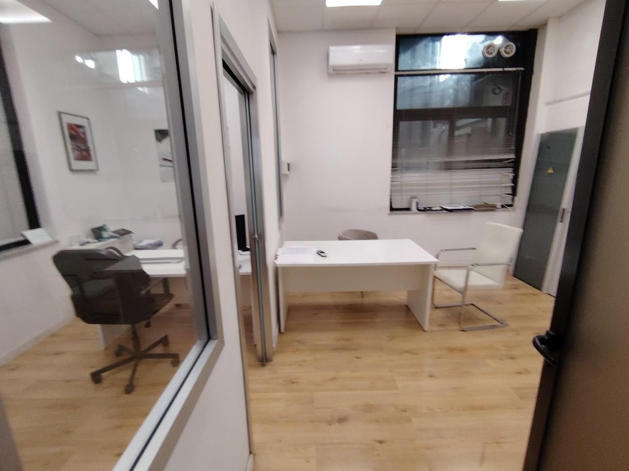 Capannone in affitto a Massa