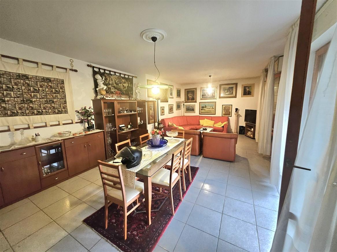 Appartamento in vendita, Massa quercioli