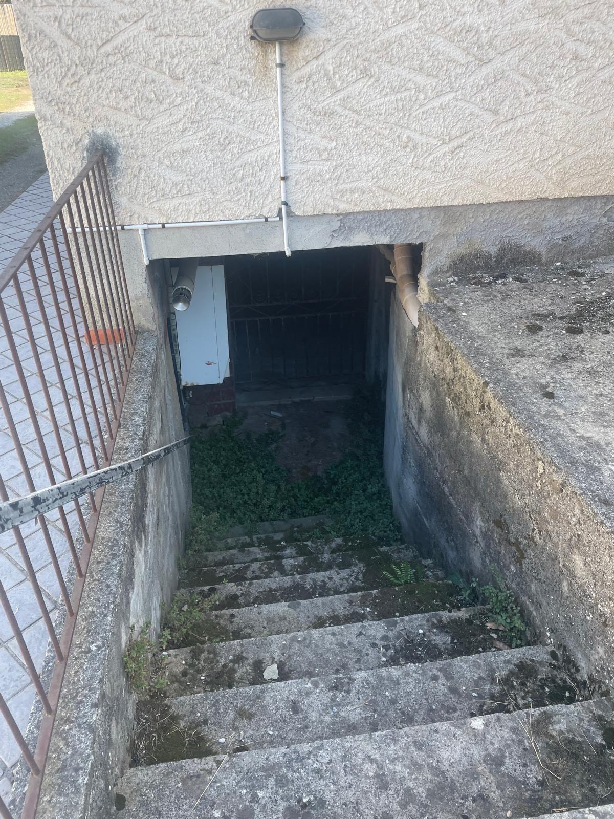 Villa Bifamiliare con giardino, Montignoso cervaiolo