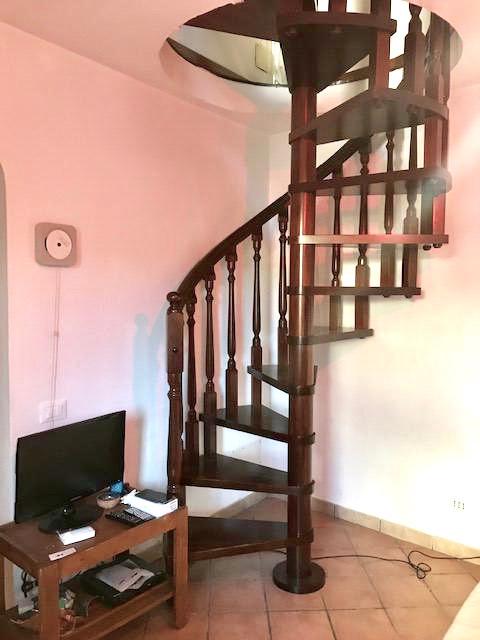 Casa indipendente con giardino a Massa