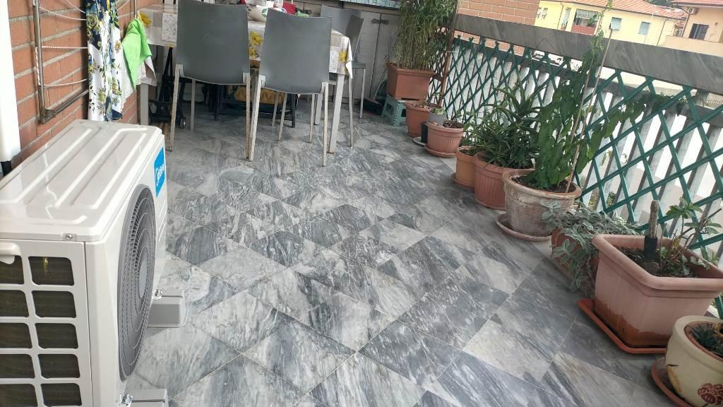 Bilocale in vendita, Carrara marina di