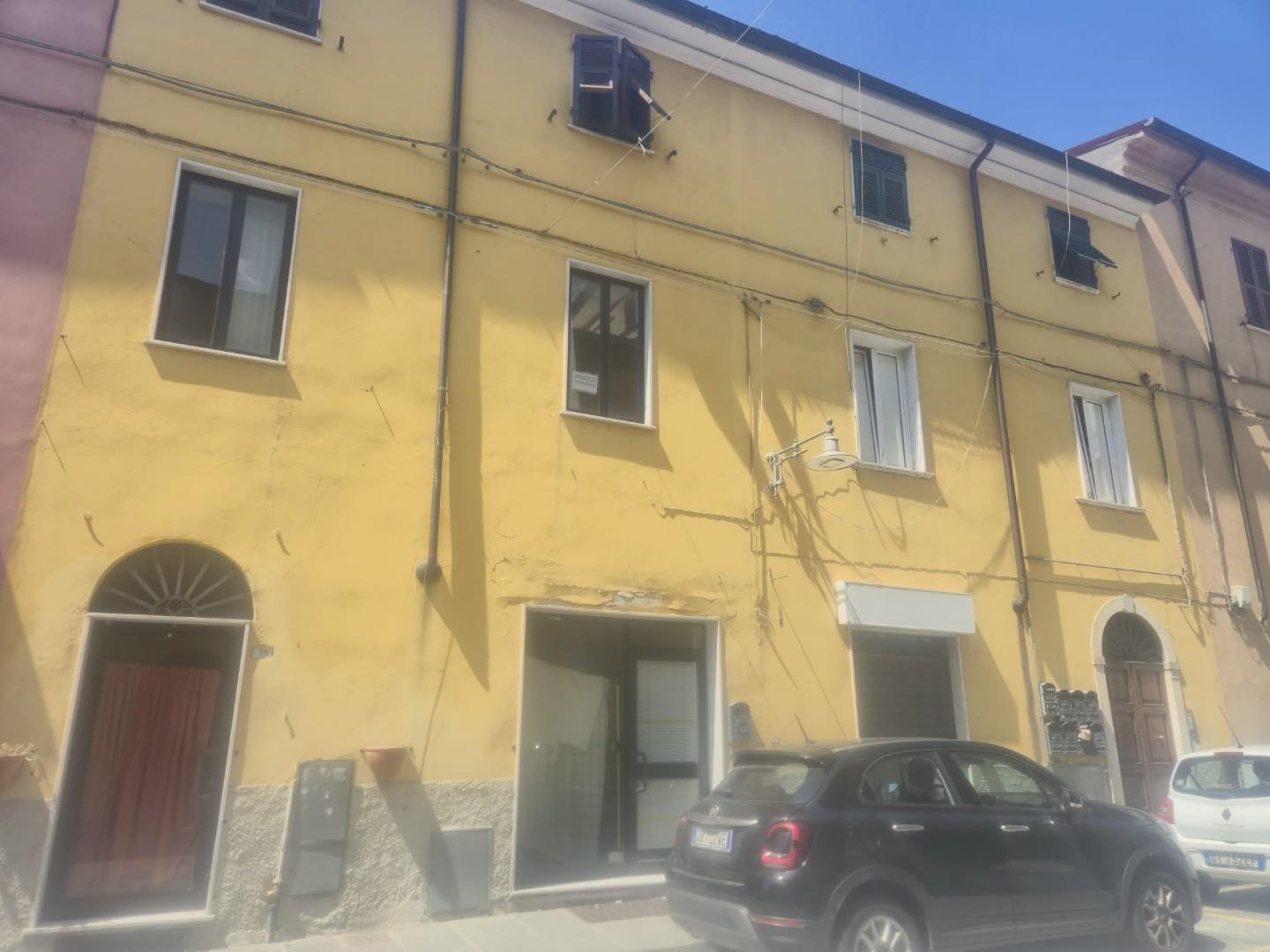 Trilocale in vendita, Massa centro storico