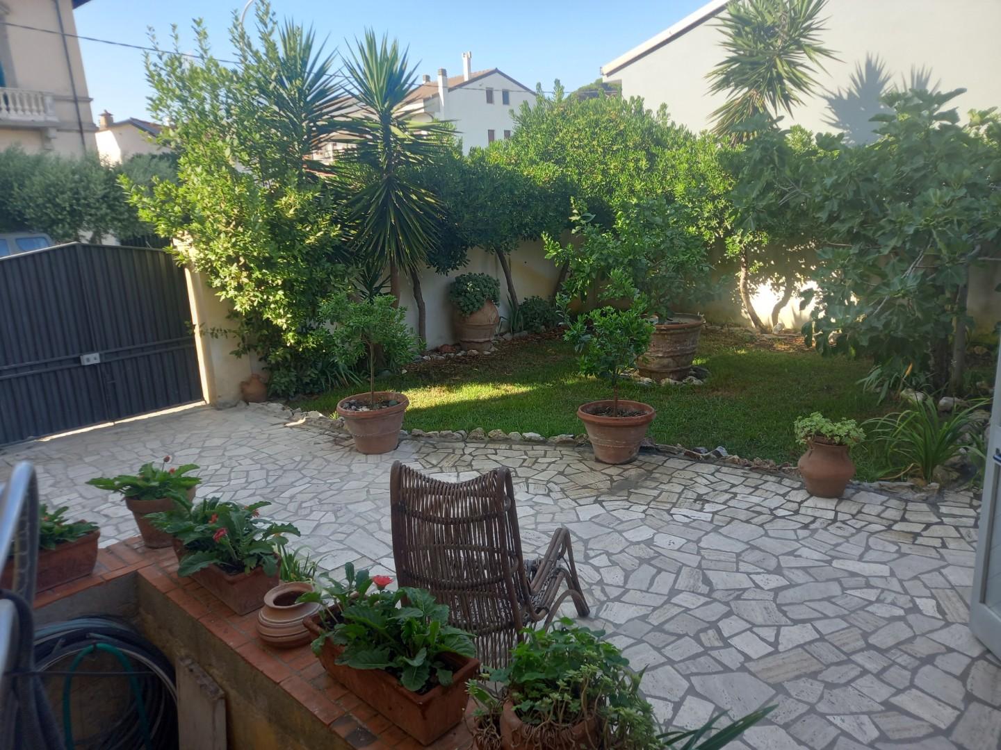 Appartamento arredato in affitto, Pisa marina di