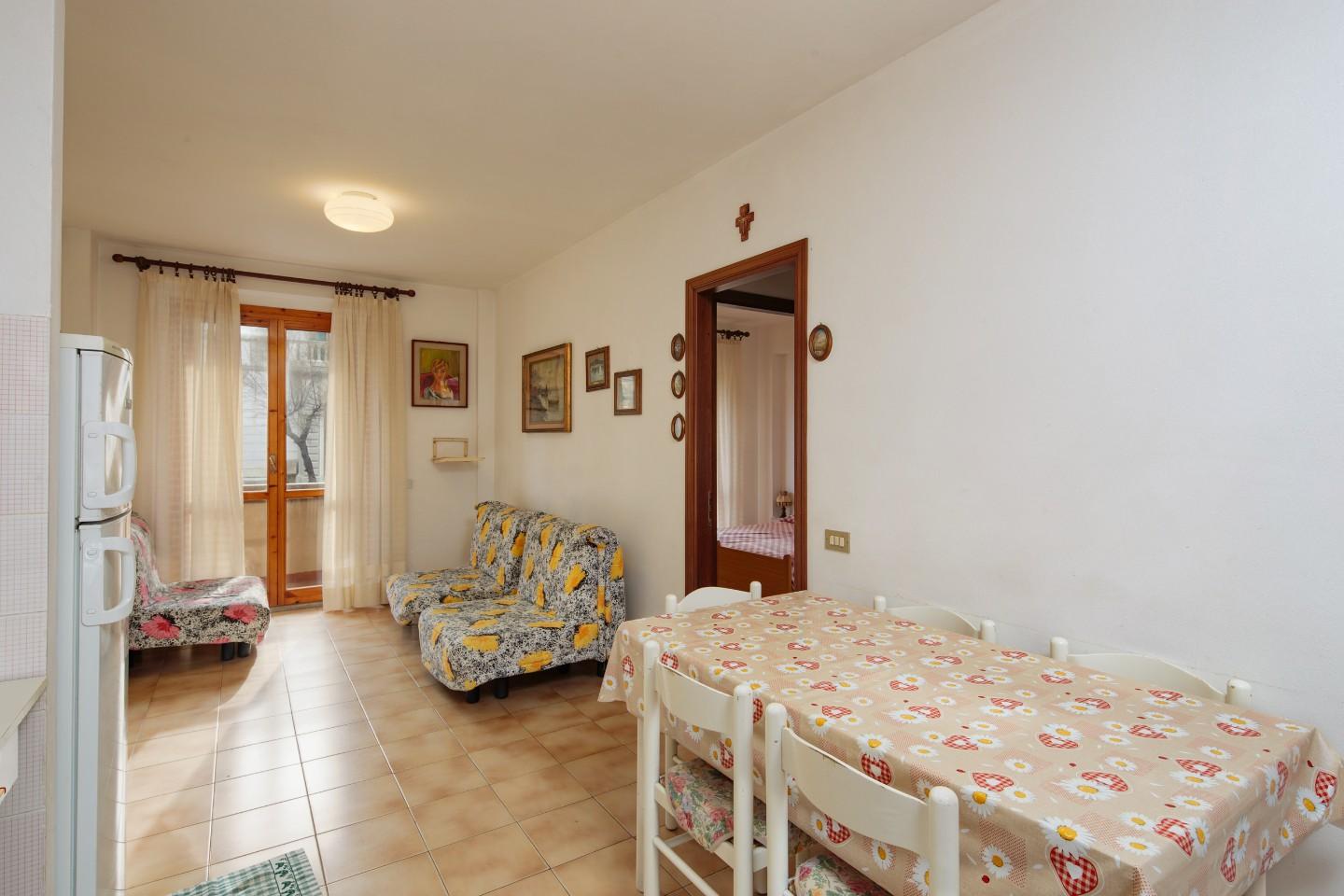 Trilocale arredato in affitto, Pisa marina di