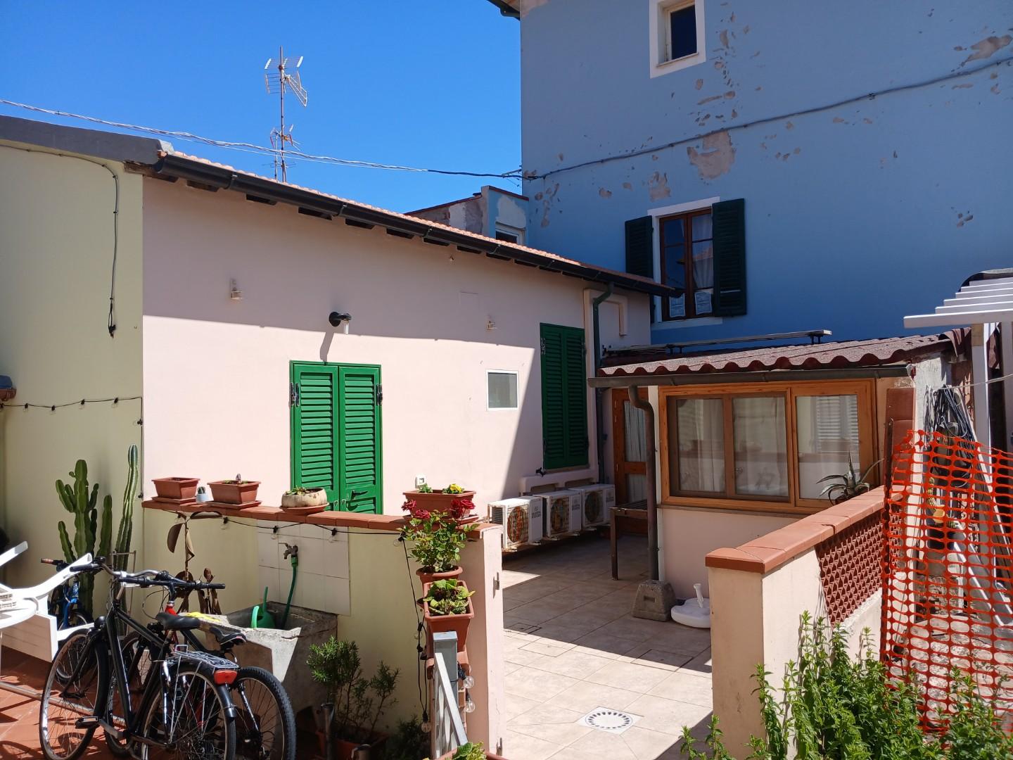 Casa indipendente arredata in affitto, Pisa marina di