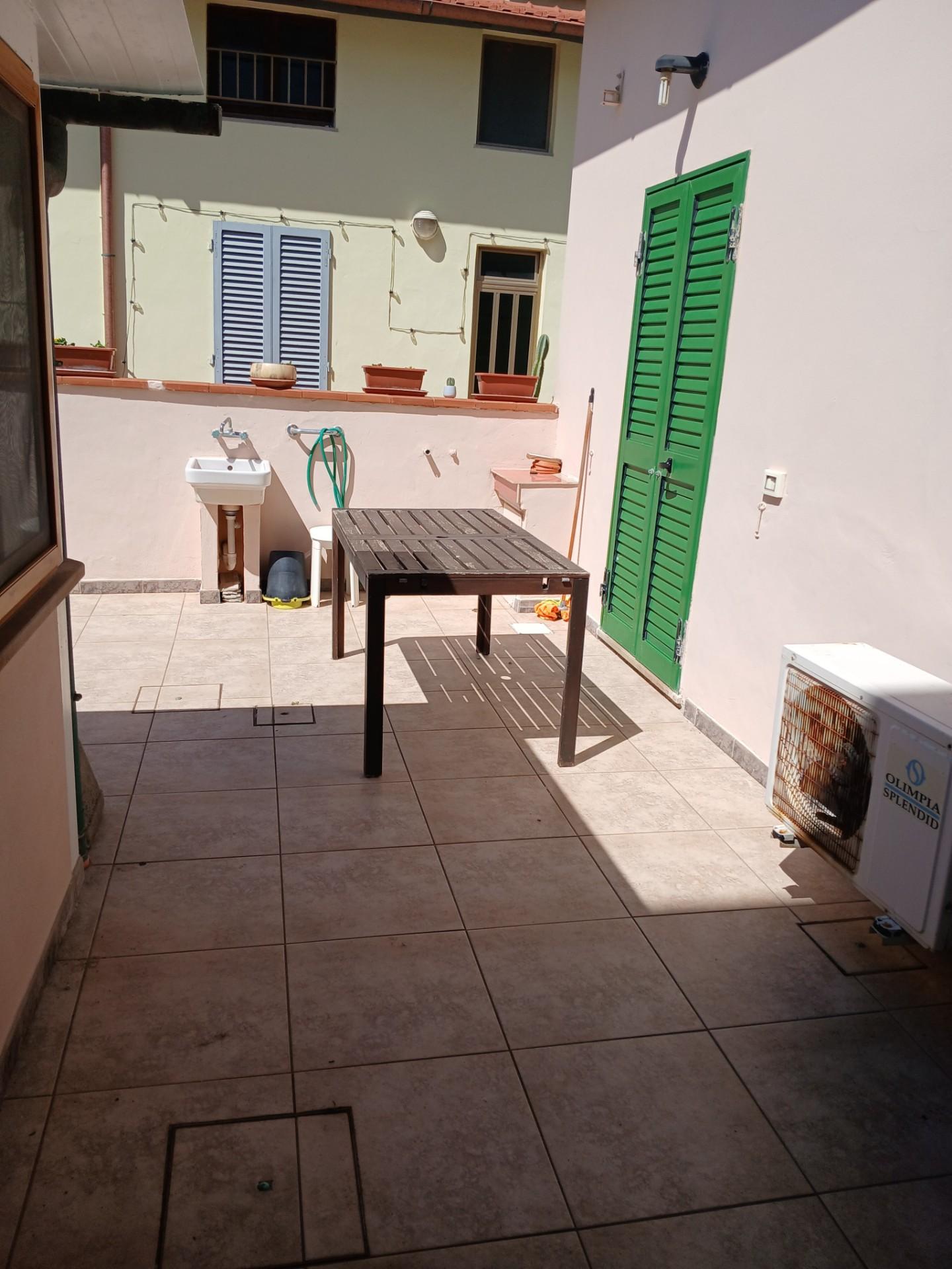 Casa indipendente arredata in affitto, Pisa marina di